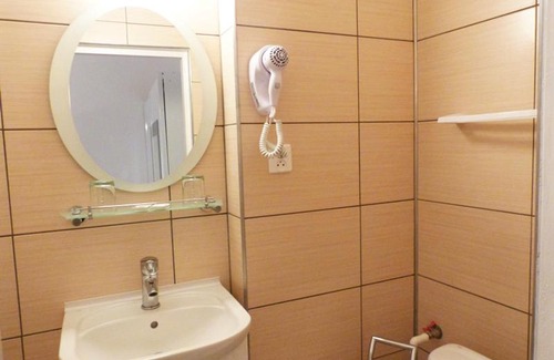 Chernyakhovsk Hotel | Otel U Medvedya