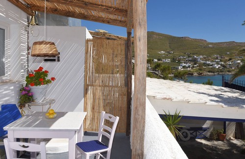 Megas Gialos House | Our light and bright Sea Suite is situated in Mega Gialos, Syros.