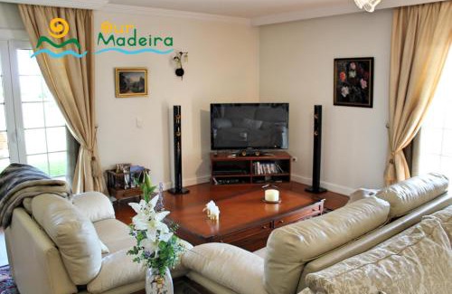 Santa Luzia Villa | OurMadeira - Villa Luzia, luxury
