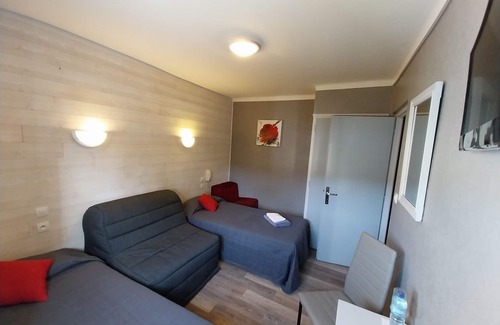 Font-Romeu-Odeillo-Via Hotel | Oustalet