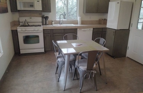Catalina Apartment | Out of town country properties