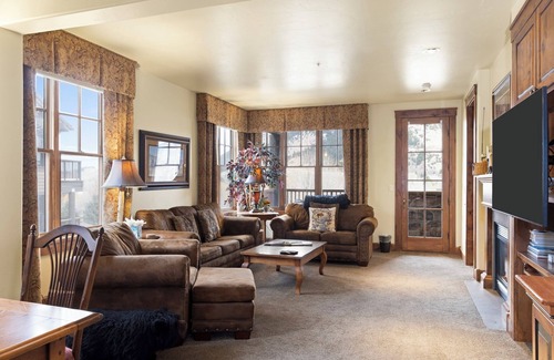 Jackson Condo | Outpost: Grand View 2810 - AC and Close to town!
