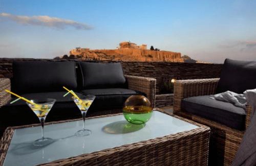 Anafiotika Villa | Outstanding Athens Apartment Karyatis Luxury Maisonette 3 Bedrooms Stunning View Of The Acropolis