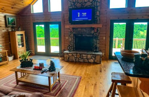 West Jefferson House | Over The River