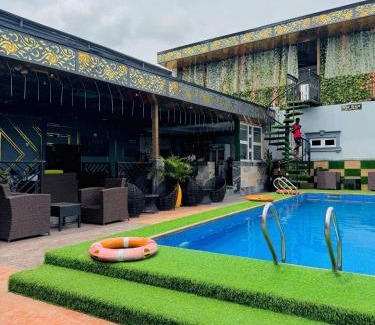 Yenagoa Hotel | Oxbow Lake Hotel