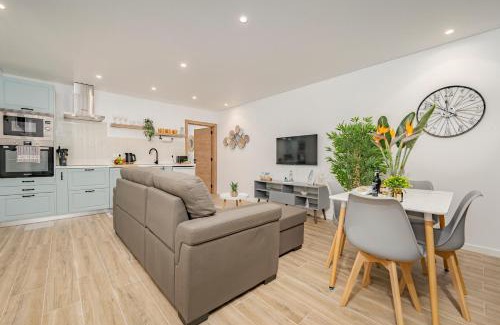 Gaula Apartment | Oxford apartment Alpine escape villa