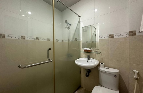 Tho Quang Beach Hotel | OYO 1223 Vt New Day Hotel