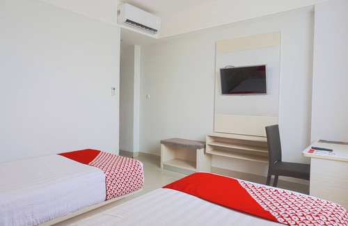 Makassar Hotel | OYO 3269 Hotel Grand Sayang Park Makassar