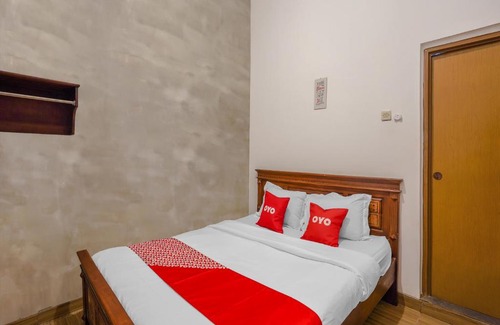 Surabaya Hotel | OYO 89993 Nginep Yuk