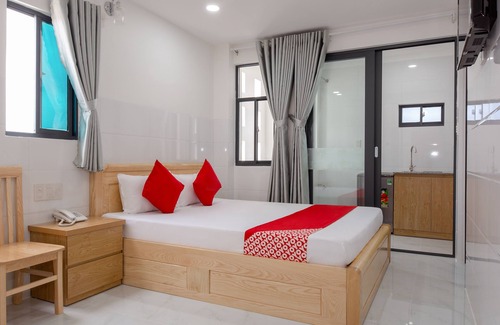 Phuoc Long Hotel | OYO 942 Cuong Hai Apartment