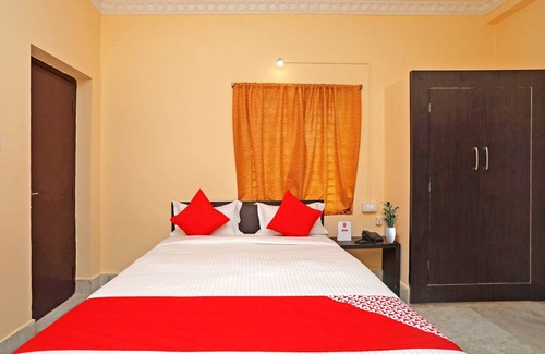 Bhubaneshwar Hotel | OYO Flagship 16363 Advik Cottage
