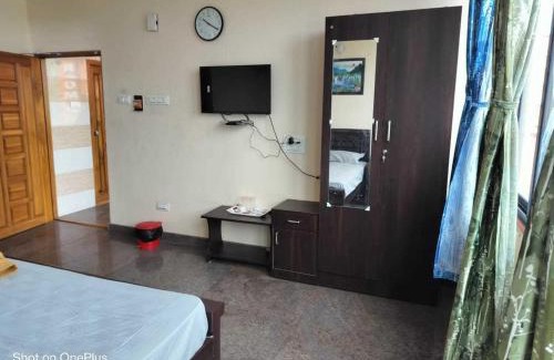 Iyyappanthangal Hotel | OYO Flagship Vishu Property
