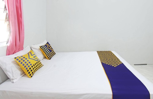 Gondang Hotel | OYO Life 92960 Rumah Kos Kita