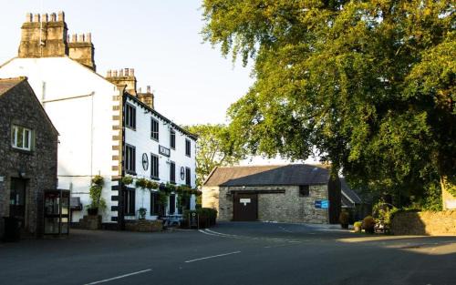 Clapham Hotel | OYO New Inn Hotel