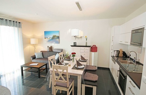 Thiessow Apartment | P: Haus Sanddorn Whg. 03 mit Terrasse - Haus Sanddorn Whg. 03 mit Terrasse