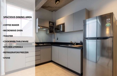 Zona Rosa Apartment | P401 Zocalo & Cathedral 2bdrm 2bath AC
