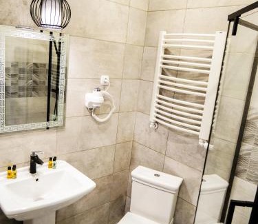 Myszkow Bed & Breakfast | PAŁAC FABRYKANTA