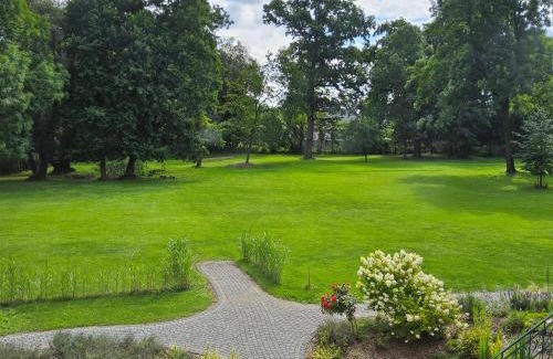 Zakrzow Bed & Breakfast | Pałac Lucja BB