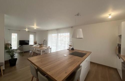 Saint-Georges-les-Baillargeaux House | Pavillon "Le Mexico" - 8 min Futuroscope