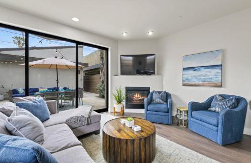 Crown Point House | Pacific Beach Paradise by Cardo -Spacious Retreat