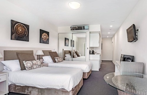Salamander Bay Apartment | Pacific Blue Apartment 244 - Resort style adjoining apartments with views of the wraparound pool