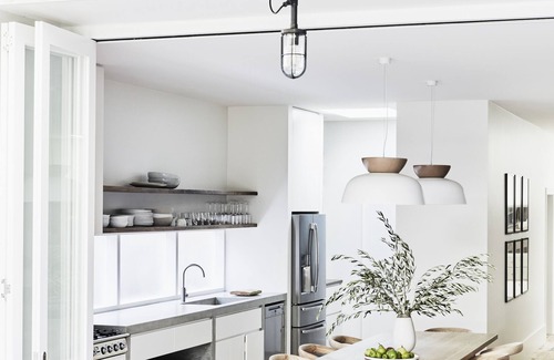 Manly House | Pacific Ocean Cottage - 1 min to the beach and the harbour!