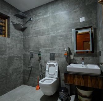 Mananthavady House | Paithrukam house , Luxury earthy homestay