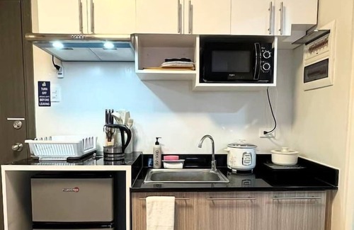 Puerto Princesa City Centre Condo | Palawan Condo with Pool and Gym Access