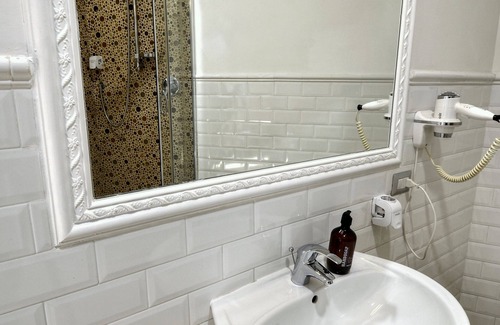 Civitavecchia House | Palazzo Alibrandi