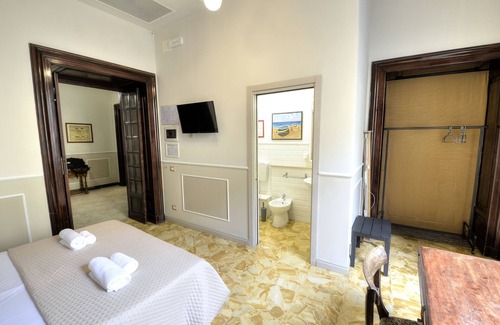 Civitavecchia House | Palazzo Alibrandi