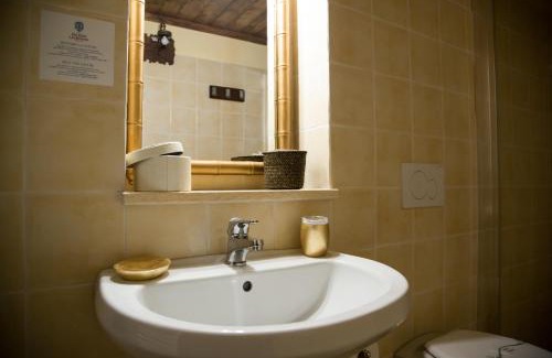 San Lazzaro House | Palazzo Lauritano