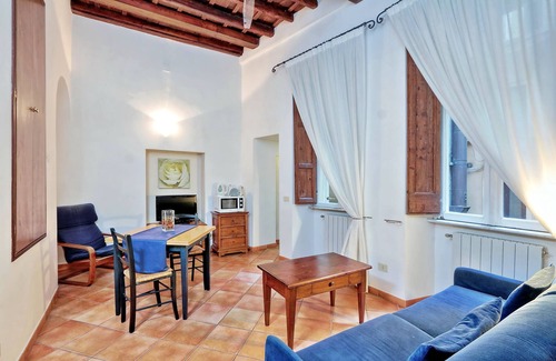 Rione VI Parione House | PALAZZO OLIVIA - RESIDENZA LEUTARI