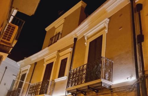 Centro Storico House | Palazzo Partenope