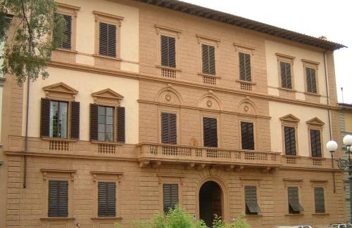 Sant' Ambrogio Bed & Breakfast | PALAZZO TESTA - LOCAZIONE TURISTICA