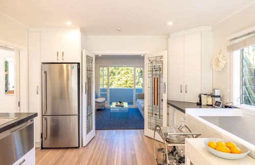 Palm Beach House | Palm Cottage | Stay Waiheke
