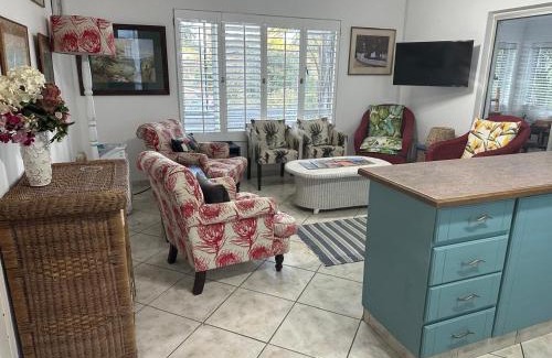 Zinkwazi Beach House | Palm Drive Cottage