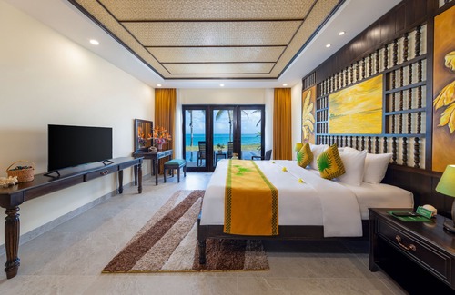 Cam An Resort | Palm Garden Beach Resort and Spa