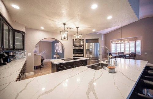 Las Vegas House | Palm Palace - 10 min to STRIP -