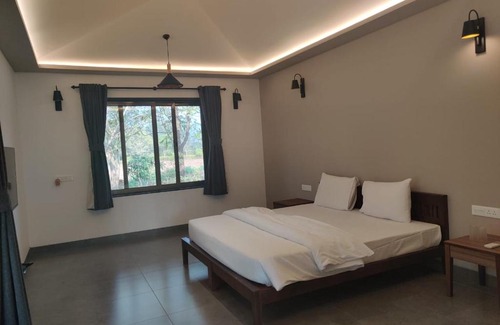 Paud Resort | Palmwoods Retreat