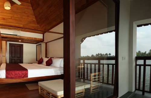 Alappuzha Hotel | Paloma Backwater Resorts