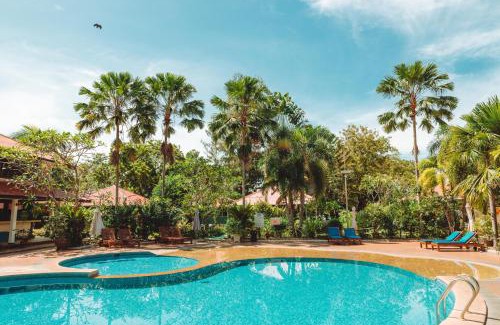 Pangkor Island Resort | Pangkor Sandy Beach Resort