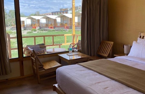 Spangmik Hotel | Pangong Retreat Camp