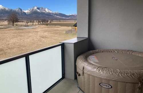 Velky Slavkov Apartment | Panorama View III