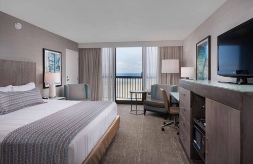 Newport Hotel | Panoramic Drive Along North Coast Highway 101 | Ocean View Accommodation