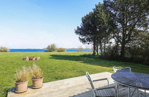 Ærø Municipality House | Panoramic Retreat in Borgnaes - By Traum Ferienwohnungen