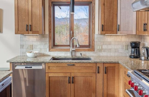 Wilmington Apartment | Panoramic View Whiteface, Hot tub, gas fireplace