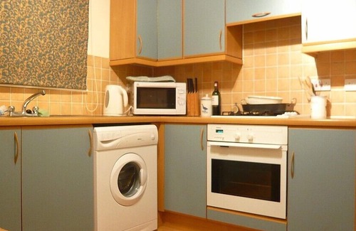 Craigleith Apartment | Panoramic views from this 5* apartment with wifi & parking close to the City