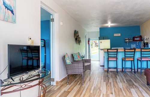 Quebrada Infierno House | Panoramic Views, Pool, A/C and Spectacular Rooftop in Gurabo