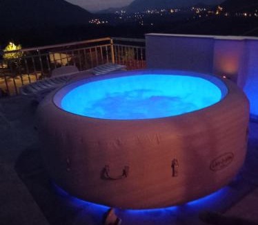 Gornja Brela Apartment | Panoramico apartment, private jacuzzi