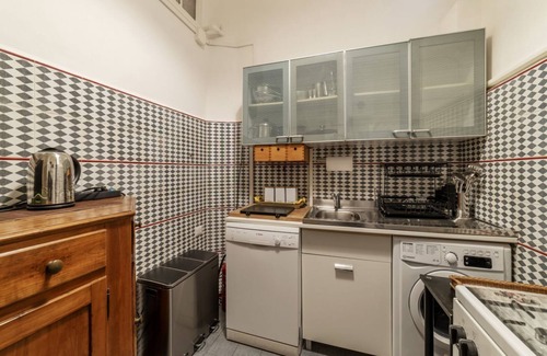 Rione VIII Sant'Eustachio Apartment | Pantheon Apartment - The hidden corner of the paintings